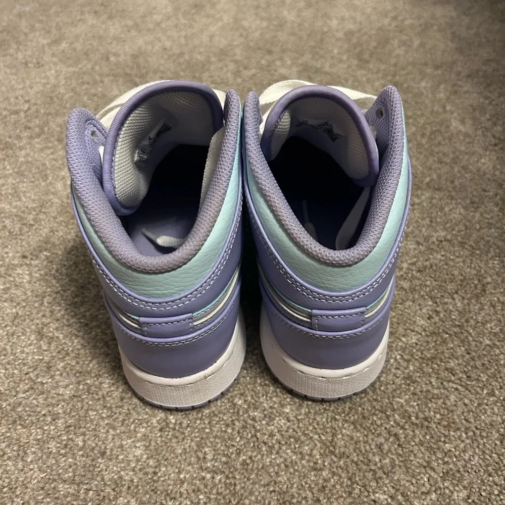 Jordan 1 Mid - Picture 3 of 6